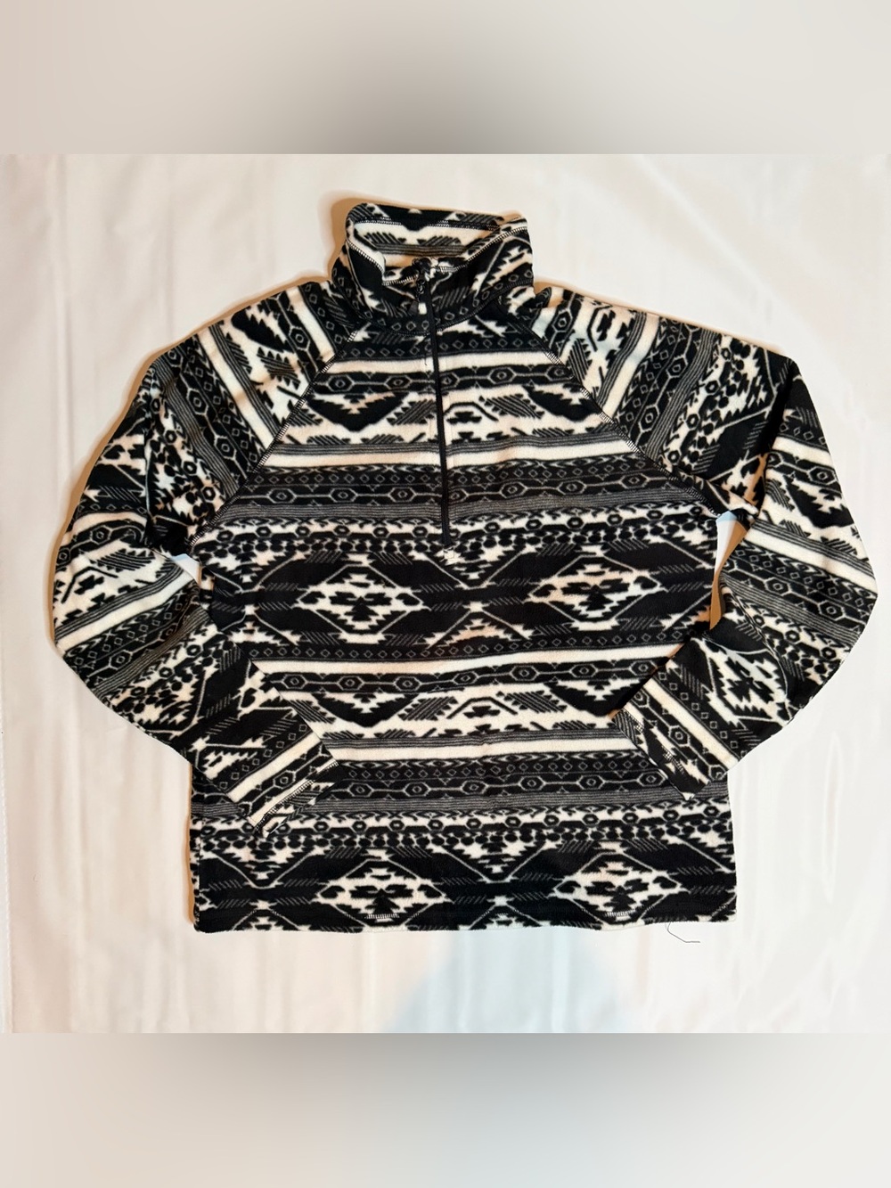 Women’s Eddie Bauer Fleece Quarter Zip Size L Black and White Pattern